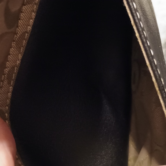 Coach - Picture 6 of 10